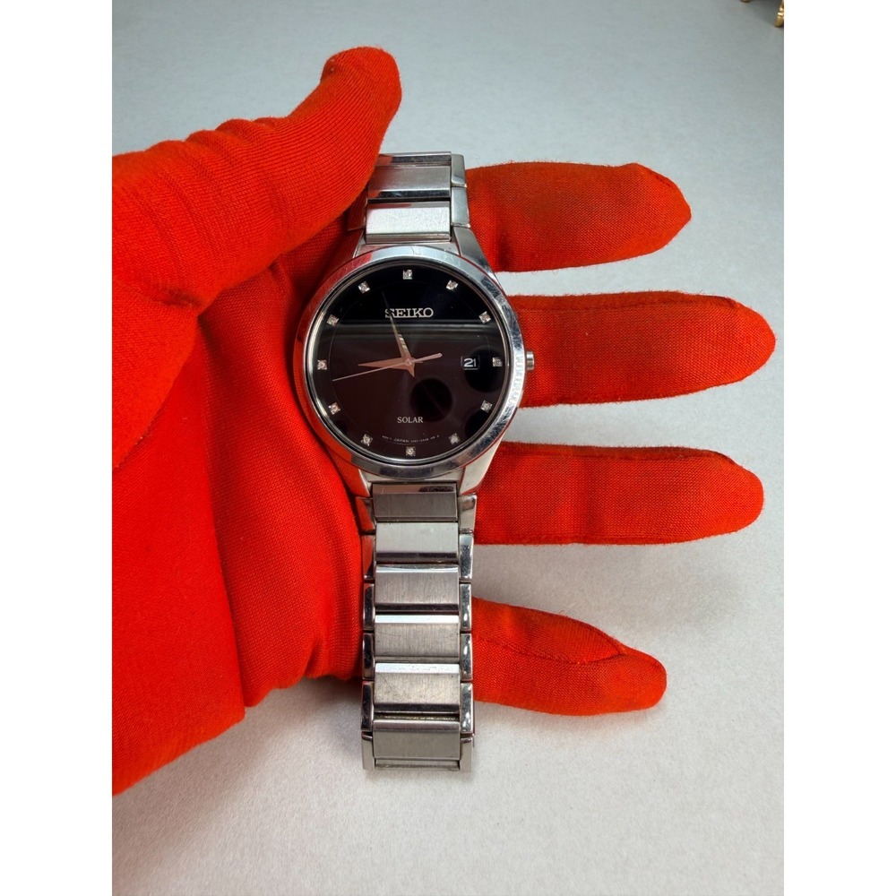 Seiko Solar V157-0AP0 Women's Black Dial Crystal Marker Stainless Steel Watch
